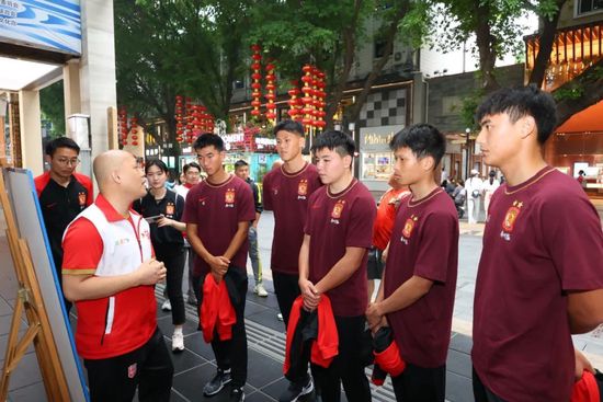 gay同性戒尺打屁股男男